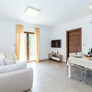 apartments-gioia.in-istria.net/